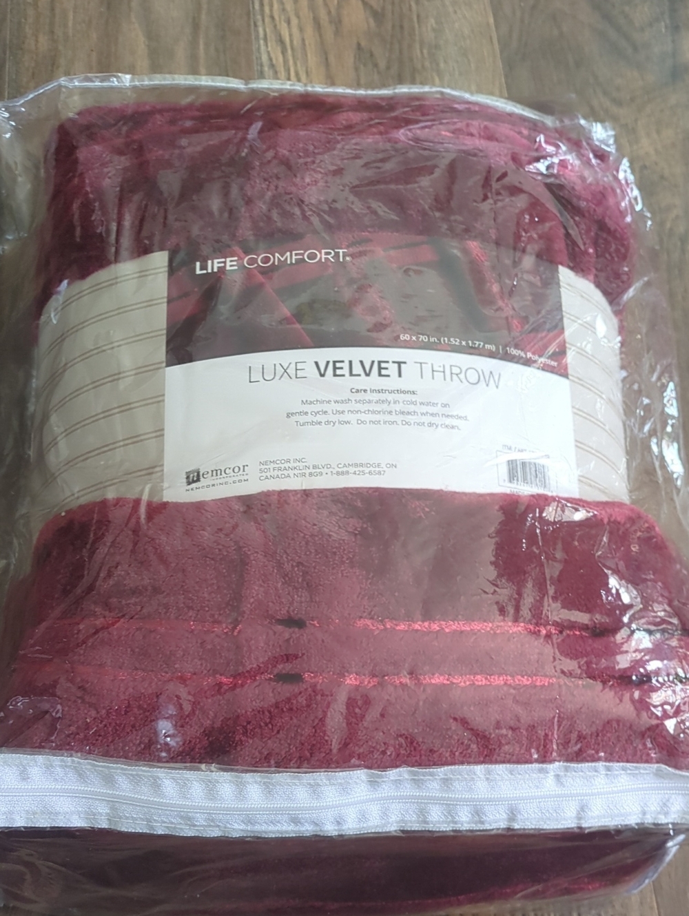 Life Comfort Luxe Velvet Throw - Burgundy